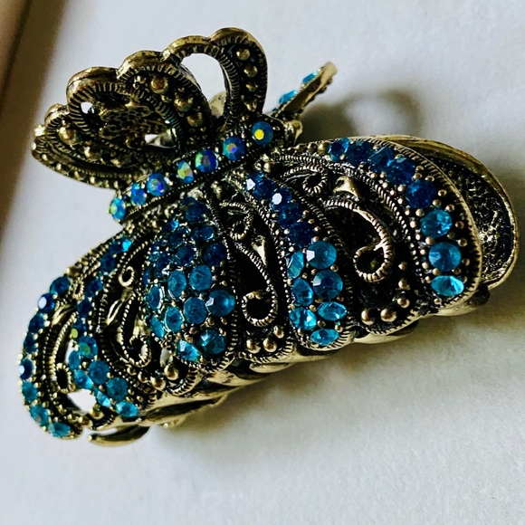 Pair of Vintage-Style Bejeweled Hair Claw Clips NWOT - Picture 4 of 11